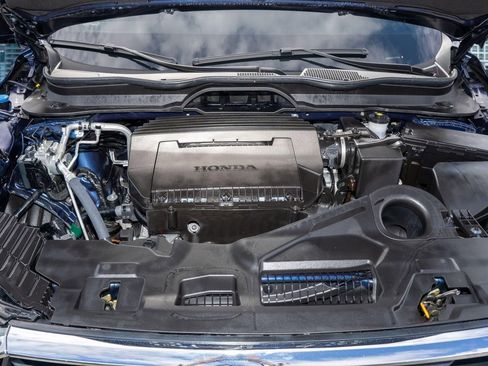 Certified 2025 Honda Pilot EX-L image 39