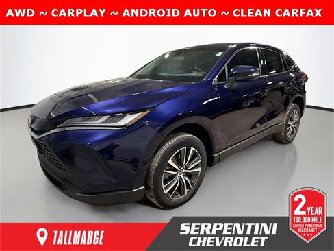 Used 2023 Toyota Venza LE image 1