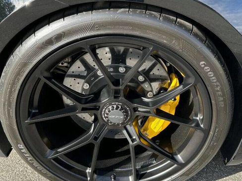 Used 2022 Porsche 911 GT3 image 18