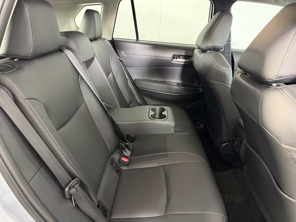 Used 2026 Toyota Corolla Cross XLE w/ Convenience Package FWD image 19
