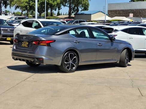 New 2026 Nissan Altima 2.5 SR FWD image 5