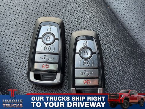 Used 2025 Ford F350 Lariat w/ Black Appearance Package image 38