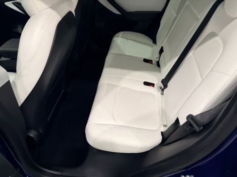 Used 2021 Tesla Model Y Long Range AWD/4WD image 36