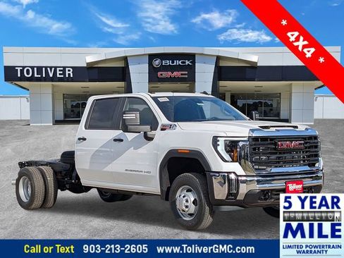 New 2026 GMC Sierra 3500 Pro image 1