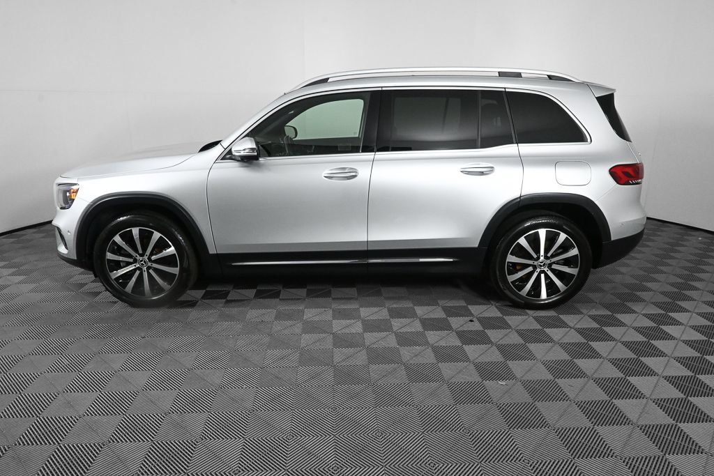 Certified 2023 Mercedes-Benz GLB 250 4MATIC image 3