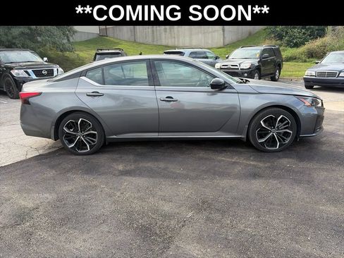 Used 2024 Nissan Altima 2.5 SR FWD image 4