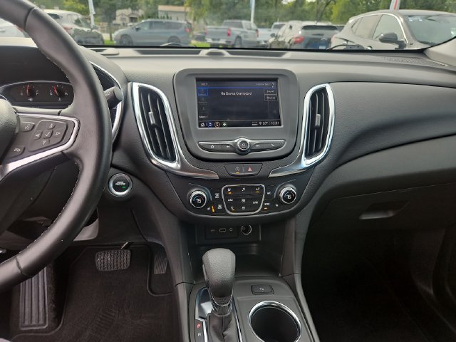 Used 2024 Chevrolet Equinox LT FWD image 16