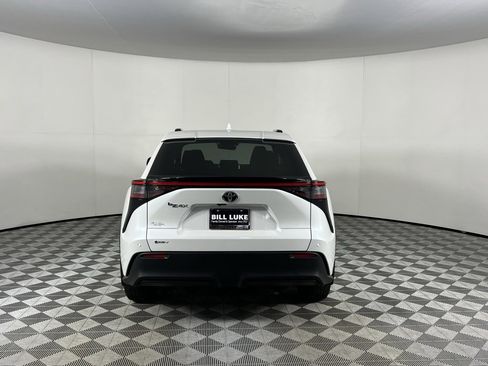 Used 2024 Toyota bZ4X XLE w/ Weather Package image 8