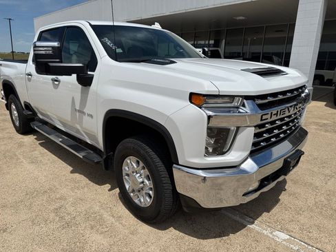 Used 2022 Chevrolet Silverado 3500 LTZ w/ LTZ Convenience Package AWD/4WD image 9