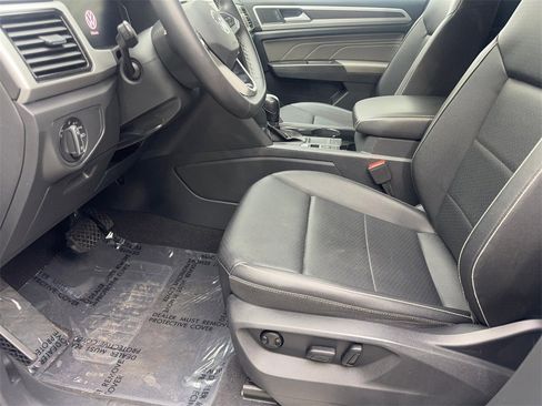 Used 2023 Volkswagen Atlas SE w/ Panoramic Sunroof Package image 21