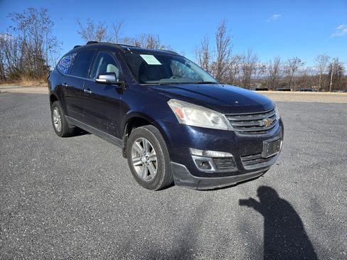 Used 2015 Chevrolet Traverse LT image 1