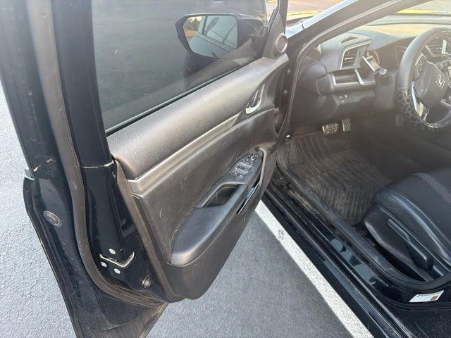 Used 2020 Honda Civic Sport image 16