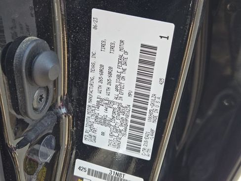 Used 2023 Toyota Sequoia Limited w/ Tow Technology Package AWD/4WD image 36