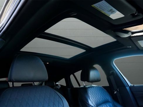 Used 2023 BMW X6 M50i w/ Executive Package image 54