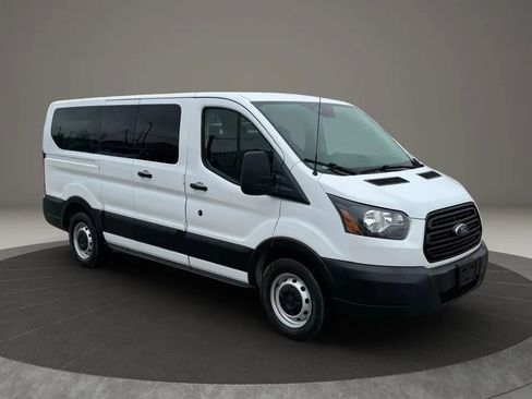 Used 2019 Ford Transit 150 XL image 11