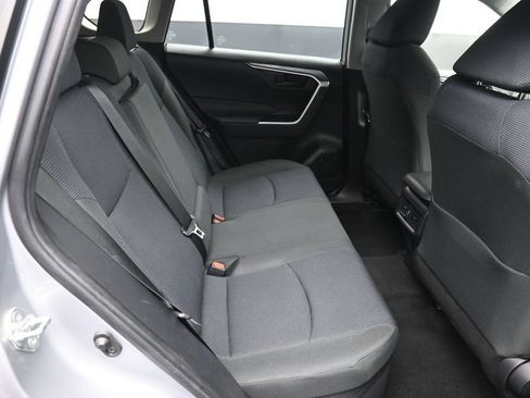 Used 2022 Toyota RAV4 LE AWD/4WD image 23