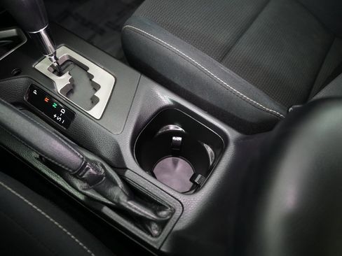 Used 2017 Toyota RAV4 XLE image 33