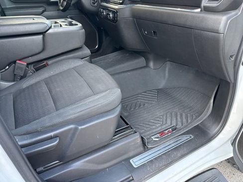 Used 2024 Chevrolet Silverado 2500 LT image 9