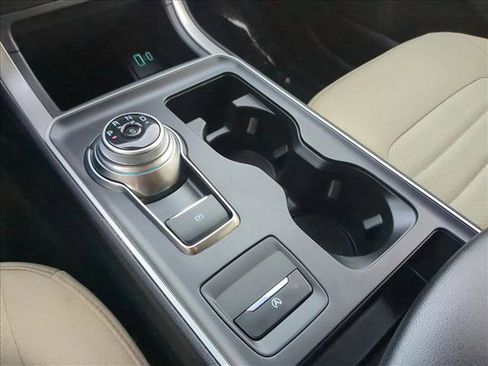 Used 2024 Ford Edge SE image 12