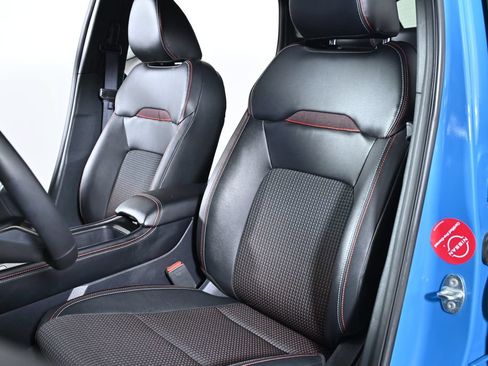 Certified 2025 Nissan Kicks SR AWD/4WD image 27