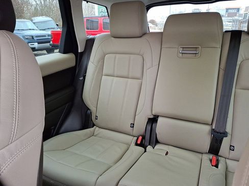 Used 2021 Land Rover Range Rover Sport SE image 12