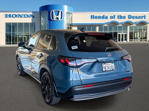 Used 2024 Honda HR-V Sport image 3