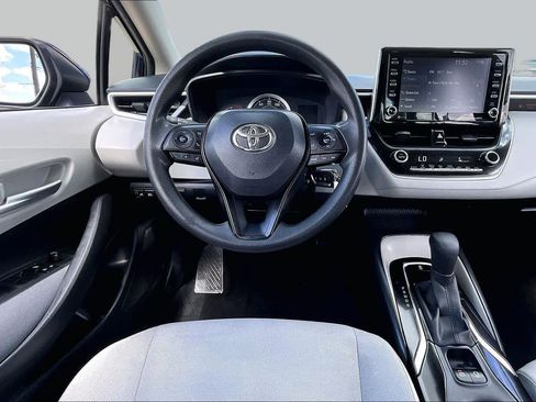 Used 2021 Toyota Corolla LE FWD image 6