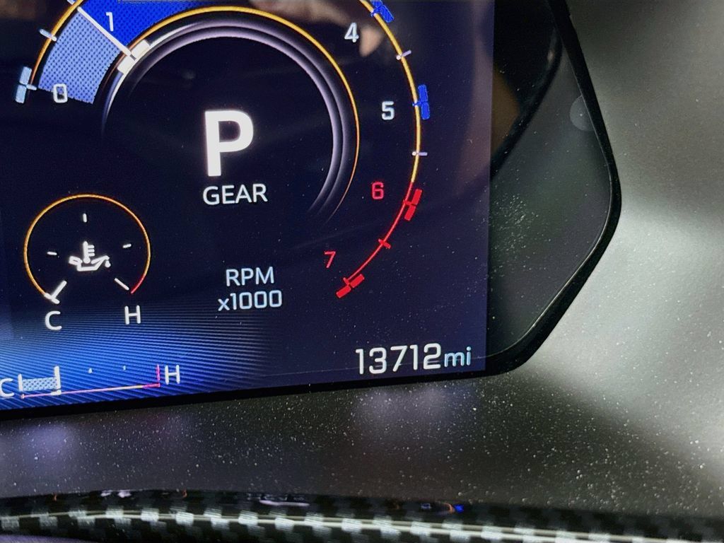 Used 2025 Chevrolet Colorado ZR2 w/ Technology Package AWD/4WD image 12