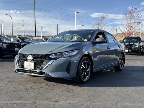 New 2025 Nissan Sentra SV image 4