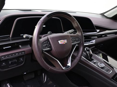 Certified 2024 Cadillac Escalade Sport Platinum w/ LPO, ONYX Package image 11