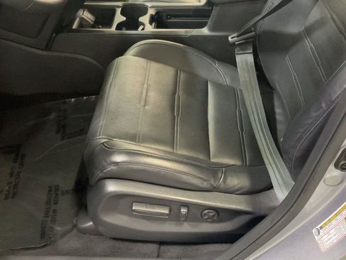 Used 2019 Honda CR-V EX-L image 28