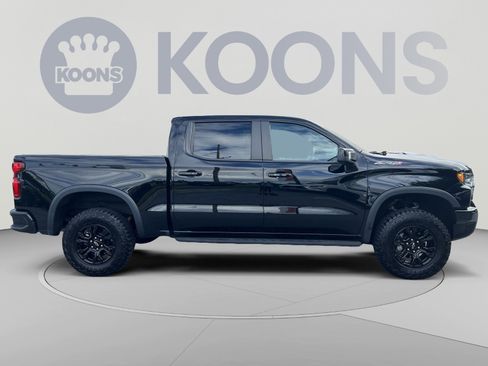 Used 2024 Chevrolet Silverado 1500 ZR2 w/ Technology Package AWD/4WD image 8
