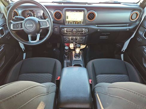 Used 2023 Jeep Gladiator Mojave image 15