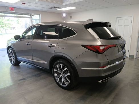 Used 2023 Acura MDX SH-AWD w/ Technology Package image 3