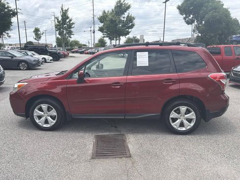 Used 2015 Subaru Forester 2.5i Premium AWD/4WD image 4