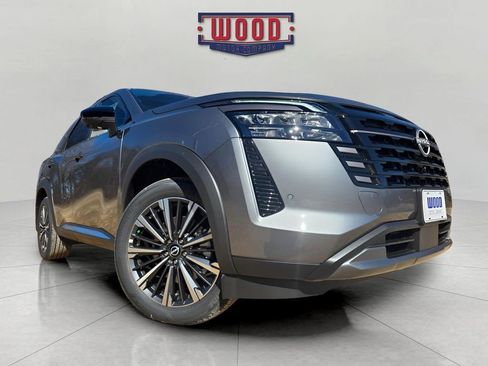 New 2026 Nissan Pathfinder Platinum image 6