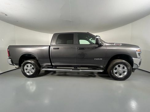 Used 2026 RAM 2500 Big Horn AWD/4WD image 8