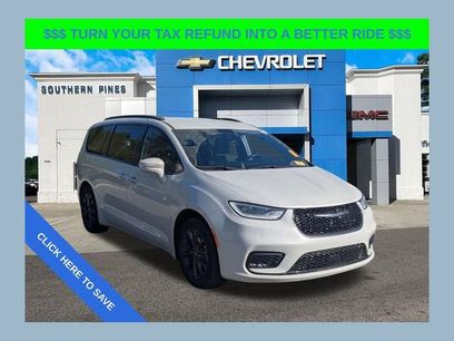 Used 2021 Chrysler Pacifica Touring w/ S Appearance Package