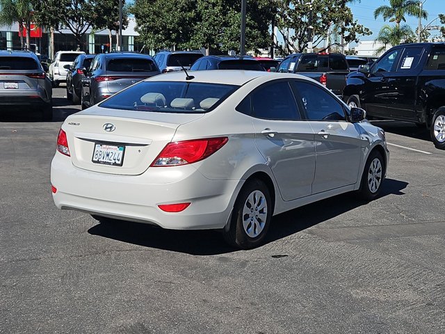 Used 2015 Hyundai Accent GLS w/ Option Group 02 FWD image 5