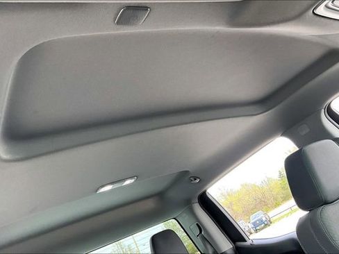 Used 2025 Chevrolet Silverado 1500 Custom Trail Boss w/ LPO, Dark Essentials Package image 28