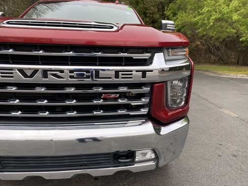 Used 2020 Chevrolet Silverado 2500 LTZ w/ LTZ Convenience Package image 14
