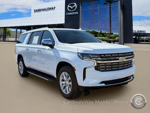 Used 2024 Chevrolet Suburban Premier RWD image 10