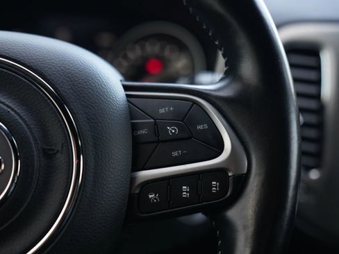 Used 2021 Jeep Compass Latitude w/ Driver Assistance Group image 20