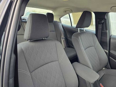 Used 2025 Toyota Corolla LE image 13