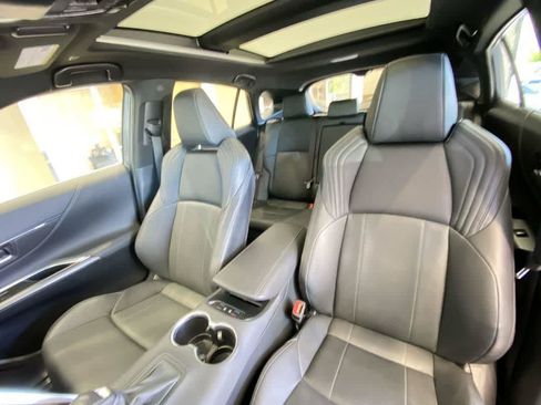Used 2023 Toyota Venza Limited AWD/4WD image 14