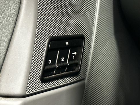 Used 2009 Porsche 911 Carrera S RWD image 34