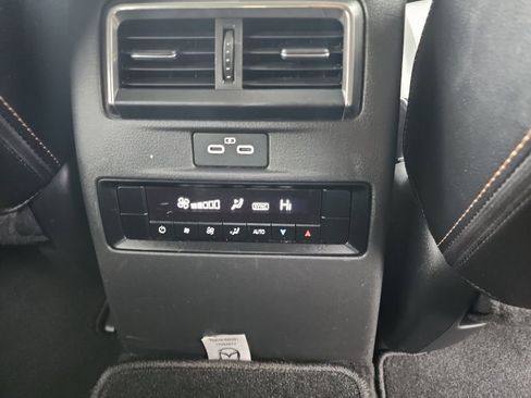 Used 2024 MAZDA CX-90 Plug-In Hybrid w/ Premium Pkg AWD/4WD image 33