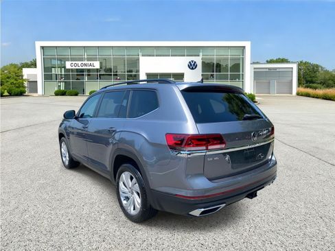 Used 2023 Volkswagen Atlas SE AWD/4WD image 3