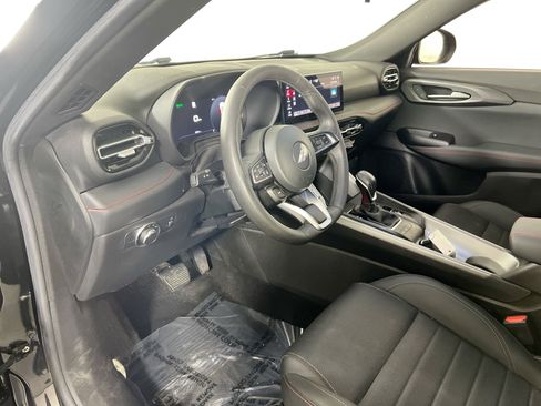 Used 2023 Dodge Hornet GT w/ GT Blacktop Package image 9