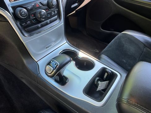 Used 2015 Jeep Grand Cherokee Altitude AWD/4WD image 20